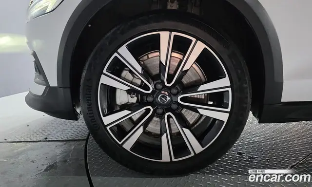 Volvo V60 2022 2.0 автомат (гидро), миниатюра 5
