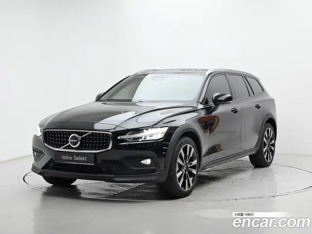 Volvo V60, 2024, 14 277 км Volvo V60, 2024, 14 277 км
