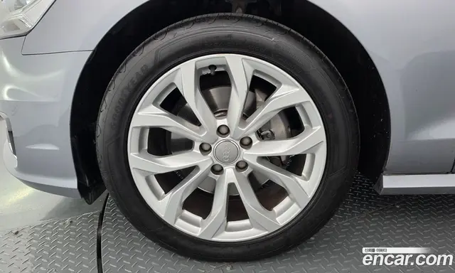 Audi A6 2015 2.0 автомат (гидро), миниатюра 5 Audi A6 2015 2.0 автомат (гидро), миниатюра 5
