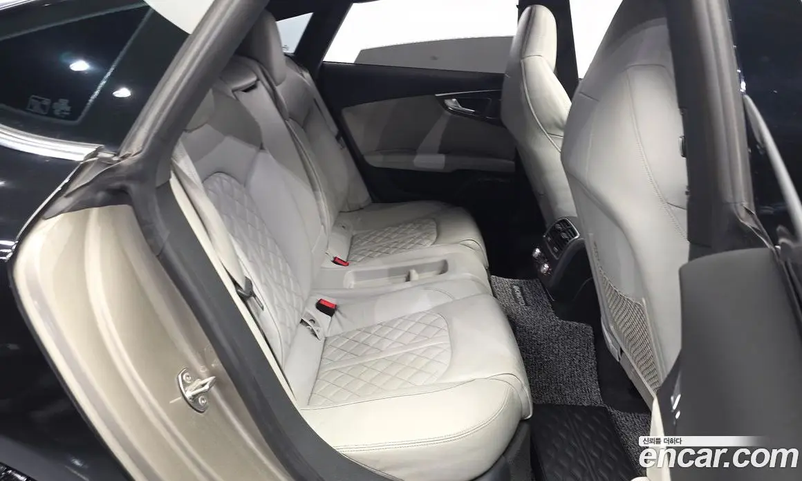 Audi A7 2016 3.0 автомат (гидро), фото 11