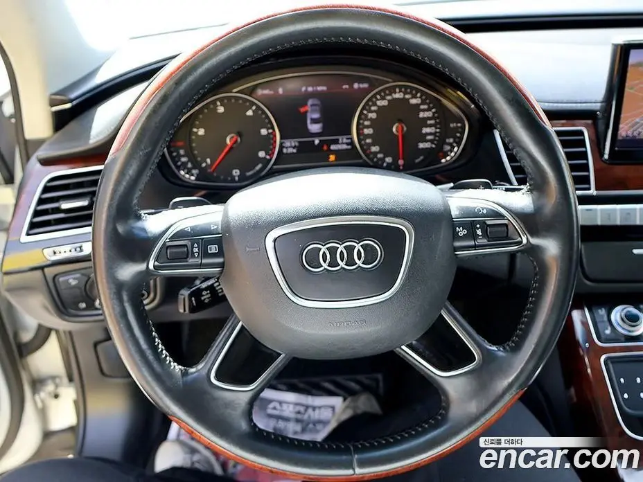 Audi A8 2013 3.0 автомат (гидро), фото 8 Audi A8 2013 3.0 автомат (гидро), фото 8