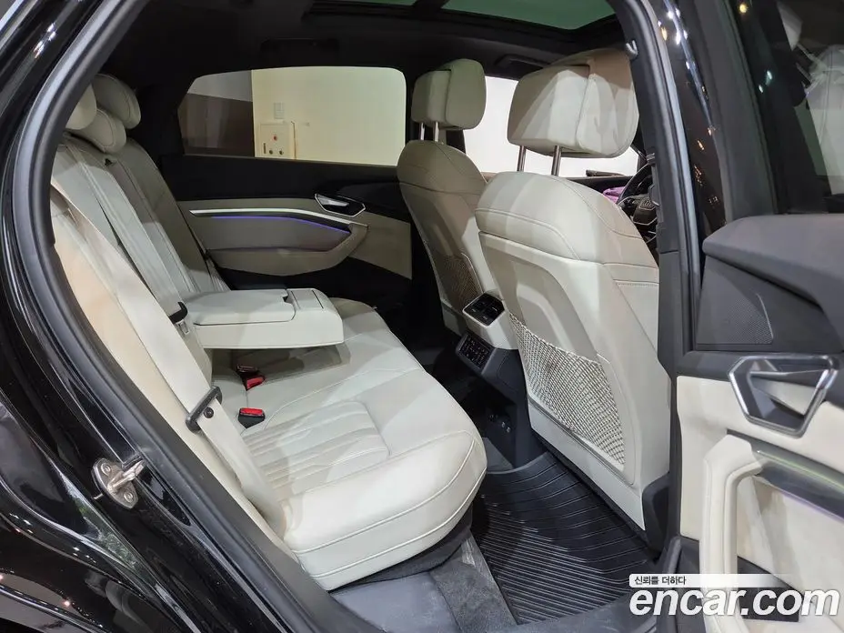 Audi e-tron 2021 0.2 автомат (гидро), фото 11 Audi e-tron 2021 0.2 автомат (гидро), фото 11