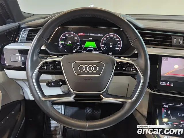 Audi e-tron 2021 0.2 автомат (гидро), миниатюра 12