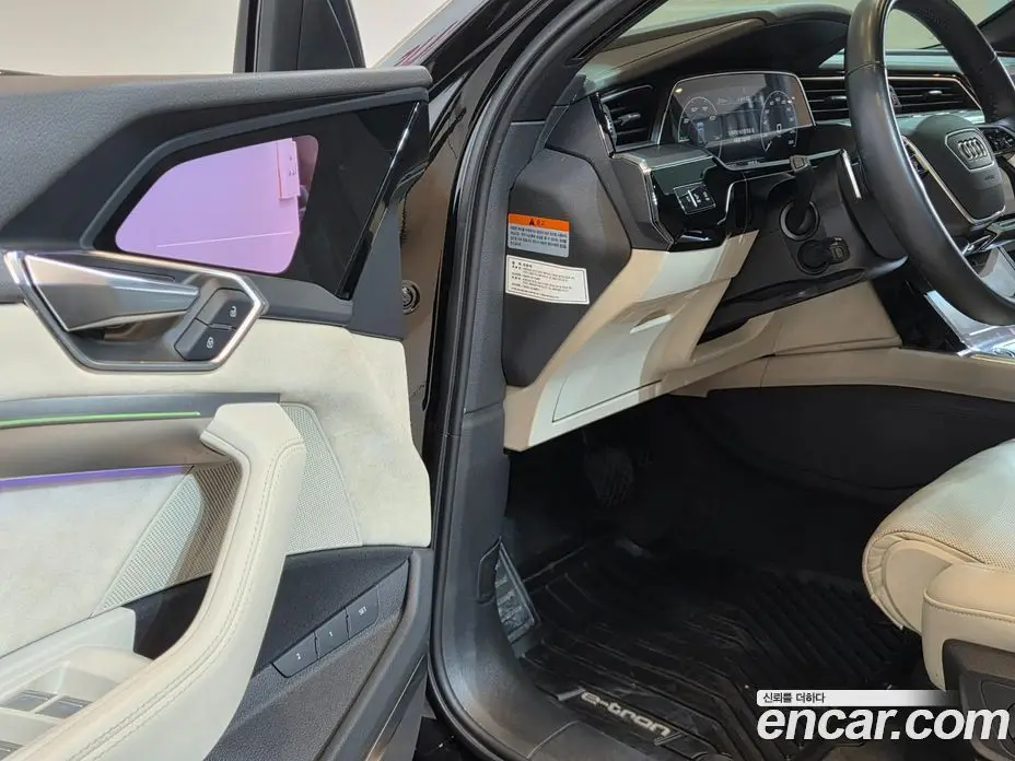 Audi e-tron 2021 0.2 автомат (гидро), фото 15 Audi e-tron 2021 0.2 автомат (гидро), фото 15