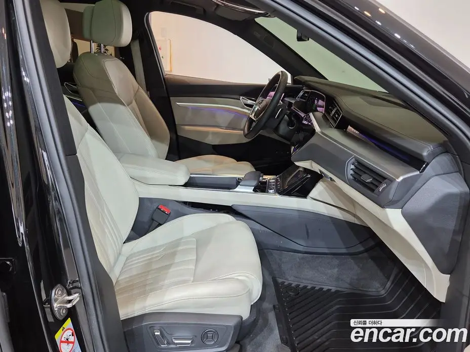 Audi e-tron 2021 0.2 автомат (гидро), фото 18 Audi e-tron 2021 0.2 автомат (гидро), фото 18