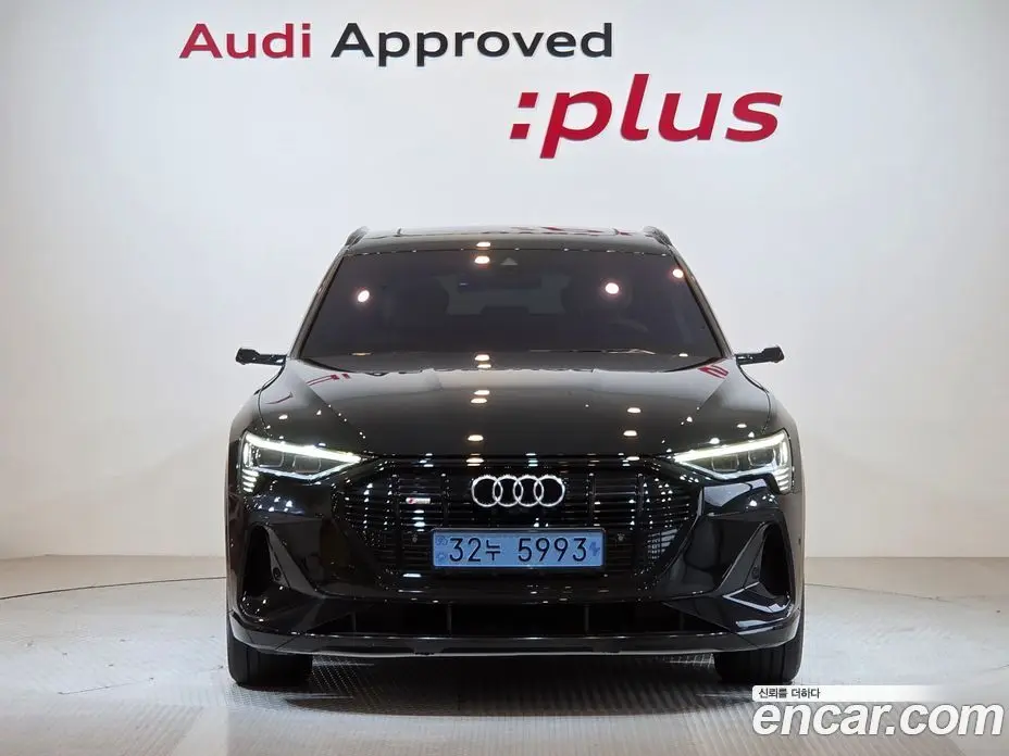 Audi e-tron 2021 0.2 автомат (гидро), фото 3 Audi e-tron 2021 0.2 автомат (гидро), фото 3