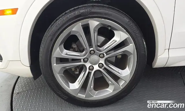 Audi Q3 2016 2.0 автомат (гидро), миниатюра 5