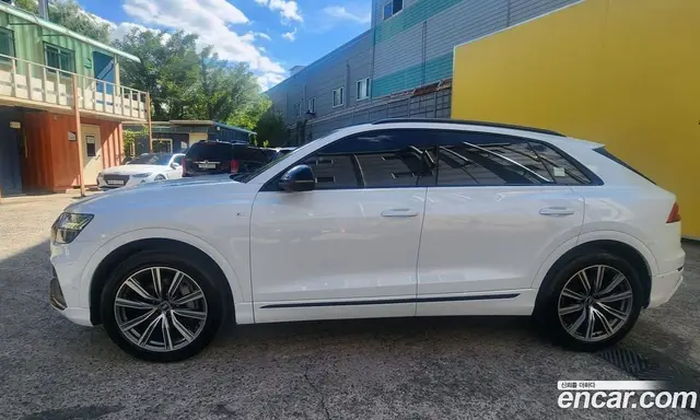 Audi Q8 2021 3.0 автомат (гидро), миниатюра 3