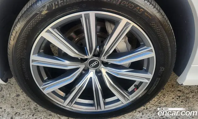 Audi Q8 2021 3.0 автомат (гидро), миниатюра 5