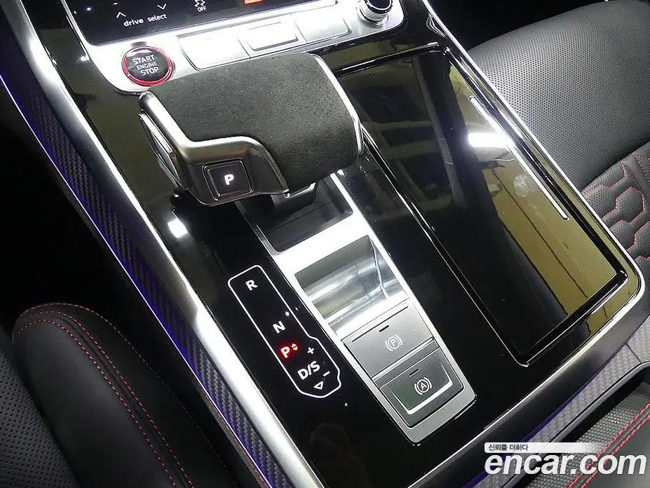 Audi RSQ8 2025 4.0 автомат (гидро), фото 16