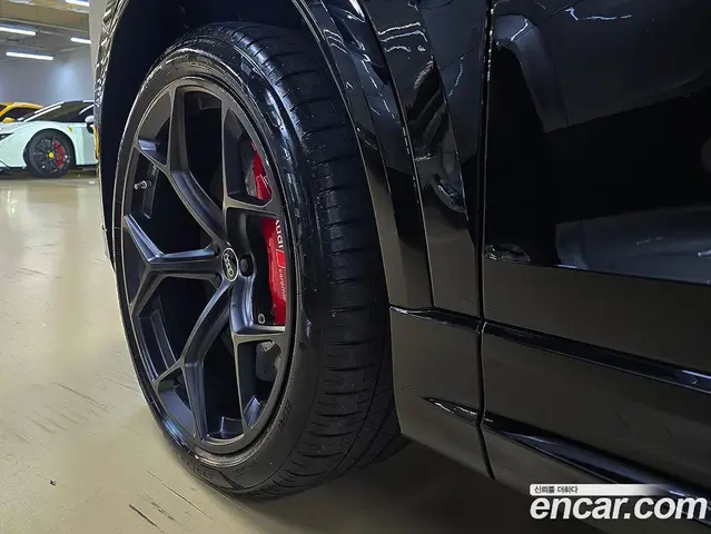 Audi RSQ8 2025 4.0 автомат (гидро), миниатюра 3