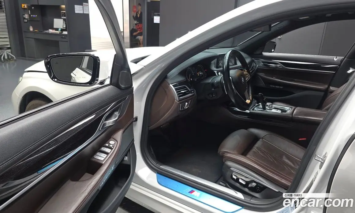 BMW 7 серия 2017 3.0 автомат (гидро), фото 10 BMW 7 серия 2017 3.0 автомат (гидро), фото 10