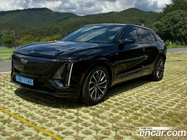 Cadillac Lyriq, 2024, 6 800 км