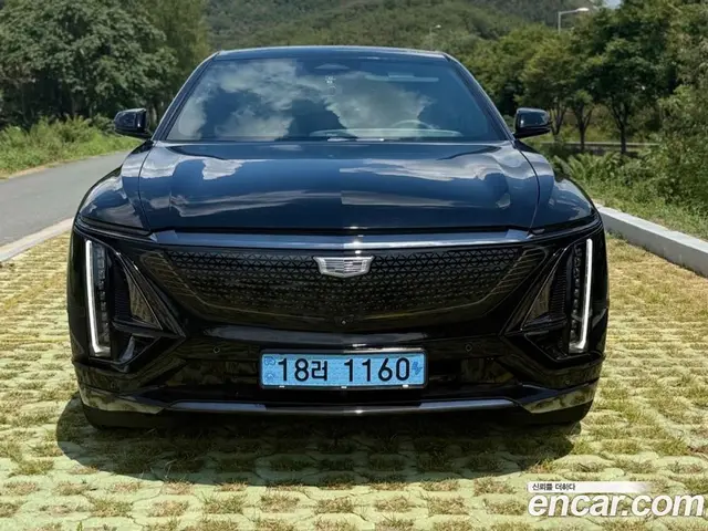Cadillac Lyriq 2024 0.3 автомат (гидро), миниатюра 2