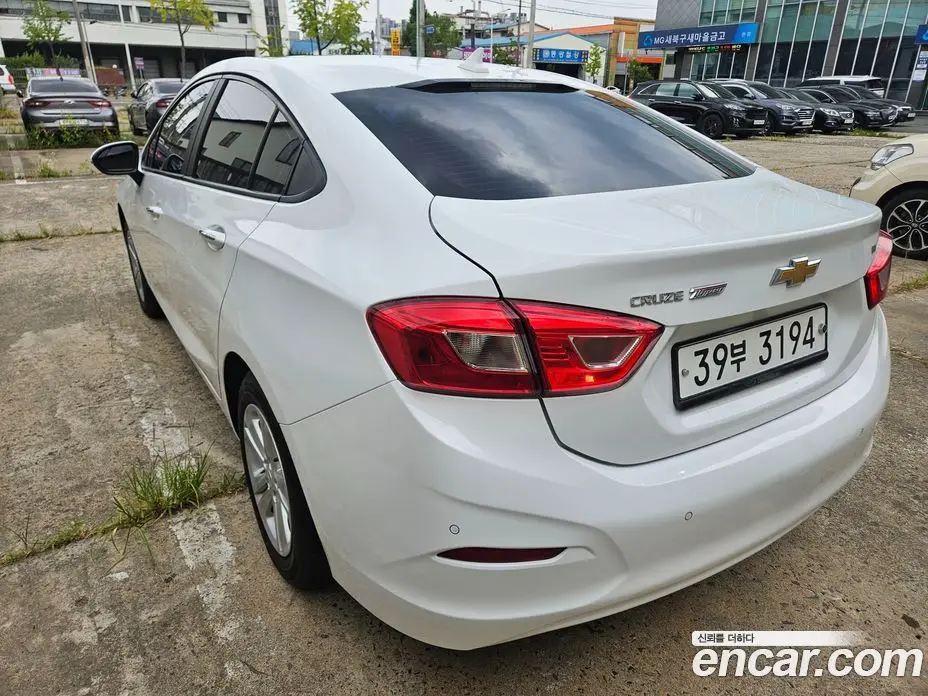 Chevrolet Cruze 2017 1.4 автомат (гидро), фото 6 Chevrolet Cruze 2017 1.4 автомат (гидро), фото 6
