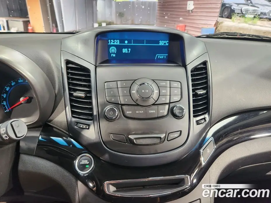 Chevrolet Orlando 2012 2.0 автомат (гидро), фото 11