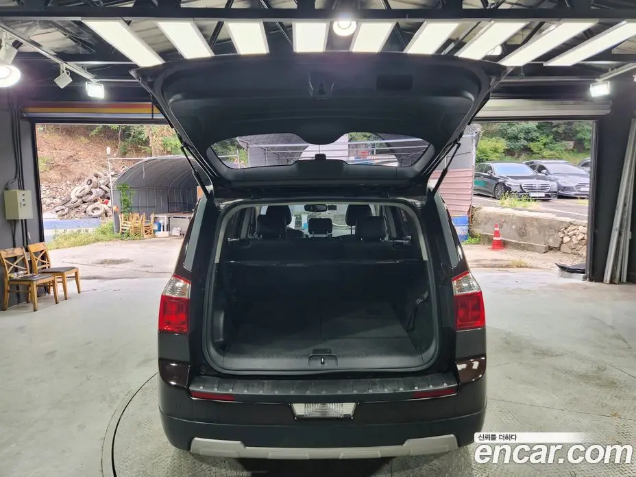 Chevrolet Orlando 2012 2.0 автомат (гидро), фото 6