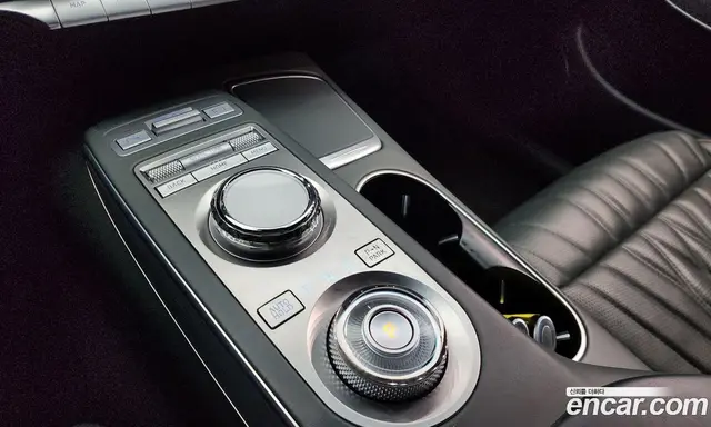 Genesis GV70 2021 2.5 автомат (гидро), миниатюра 9