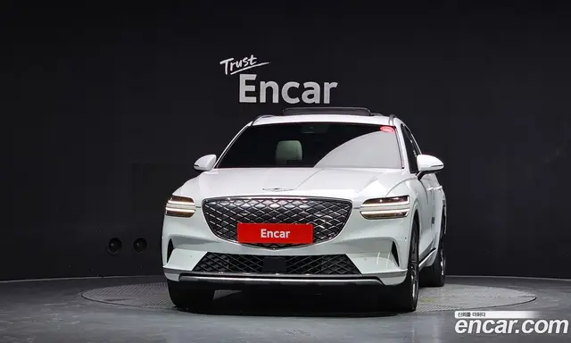 Genesis GV70 2022 0.1 автомат (гидро), миниатюра 3
