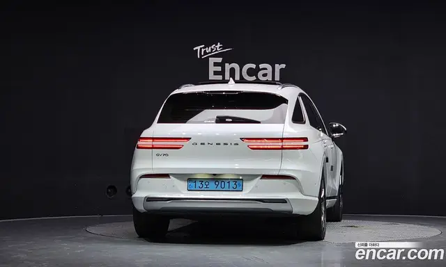 Genesis GV70 2022 0.1 автомат (гидро), миниатюра 4