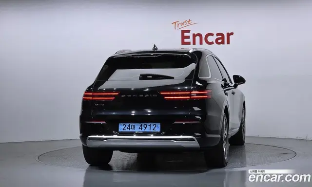Genesis GV70 2022 0.1 автомат (гидро), миниатюра 4 Genesis GV70 2022 0.1 автомат (гидро), миниатюра 4