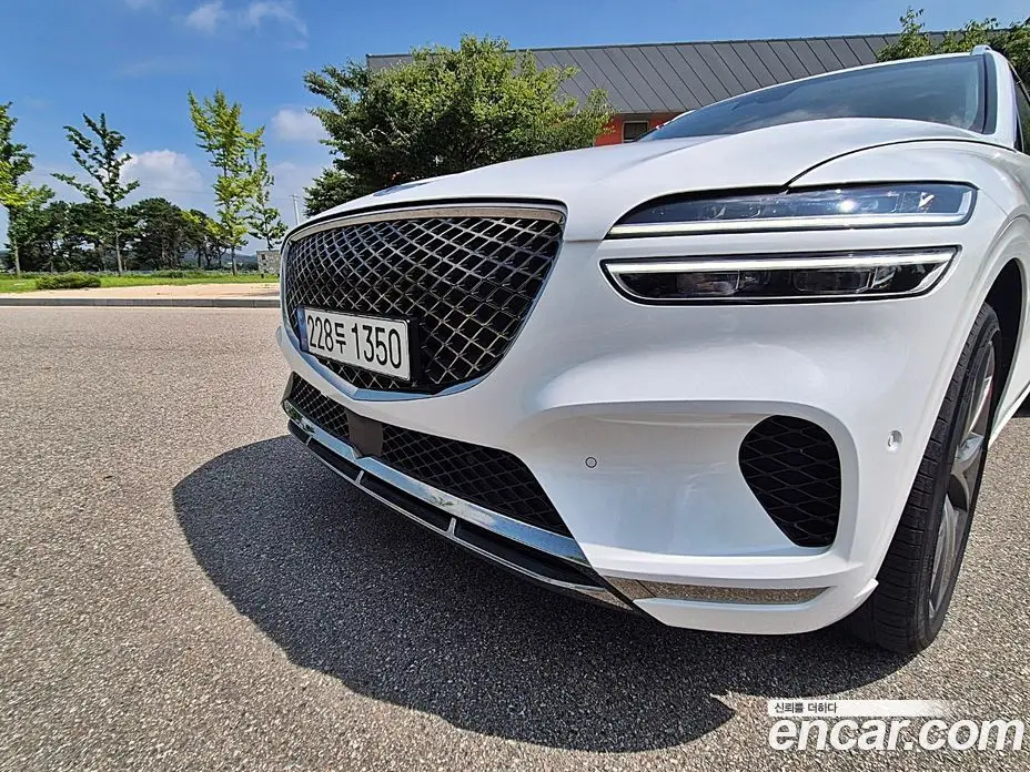 Genesis GV70 2023 2.5 автомат (гидро), фото 19 Genesis GV70 2023 2.5 автомат (гидро), фото 19