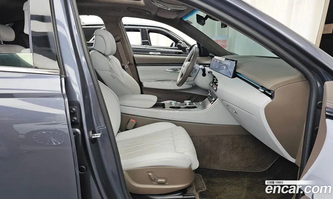 Genesis GV70 2024 2.5 автомат (гидро), фото 11 Genesis GV70 2024 2.5 автомат (гидро), фото 11