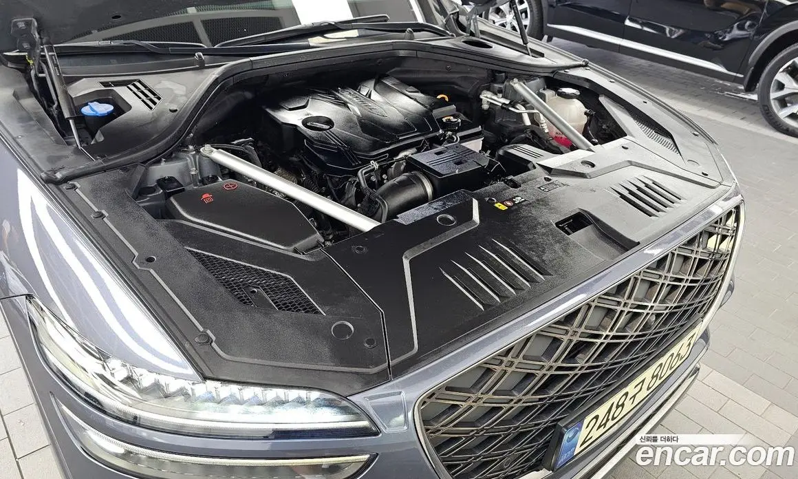 Genesis GV70 2024 2.5 автомат (гидро), фото 6 Genesis GV70 2024 2.5 автомат (гидро), фото 6
