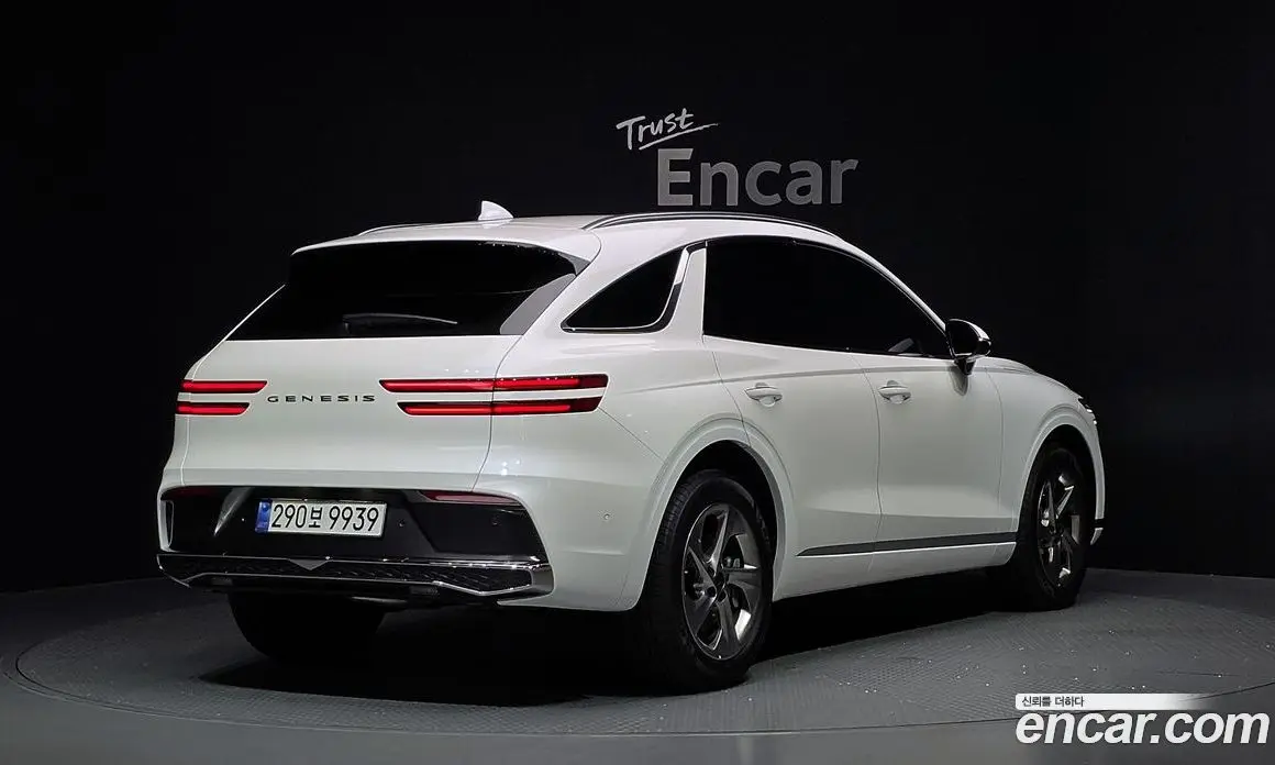 Genesis GV70 2025 2.5 автомат (гидро), фото 2 Genesis GV70 2025 2.5 автомат (гидро), фото 2