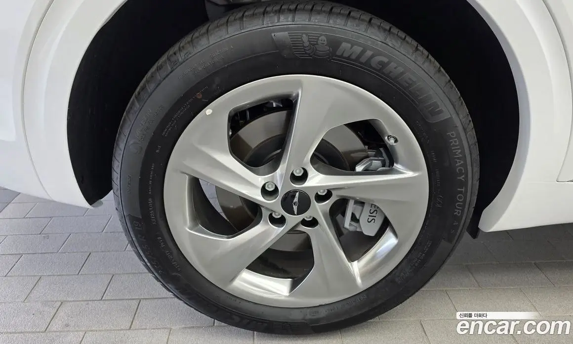 Genesis GV70 2025 2.5 автомат (гидро), фото 5 Genesis GV70 2025 2.5 автомат (гидро), фото 5