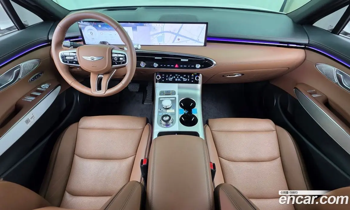 Genesis GV70 2025 2.5 автомат (гидро), фото 7 Genesis GV70 2025 2.5 автомат (гидро), фото 7