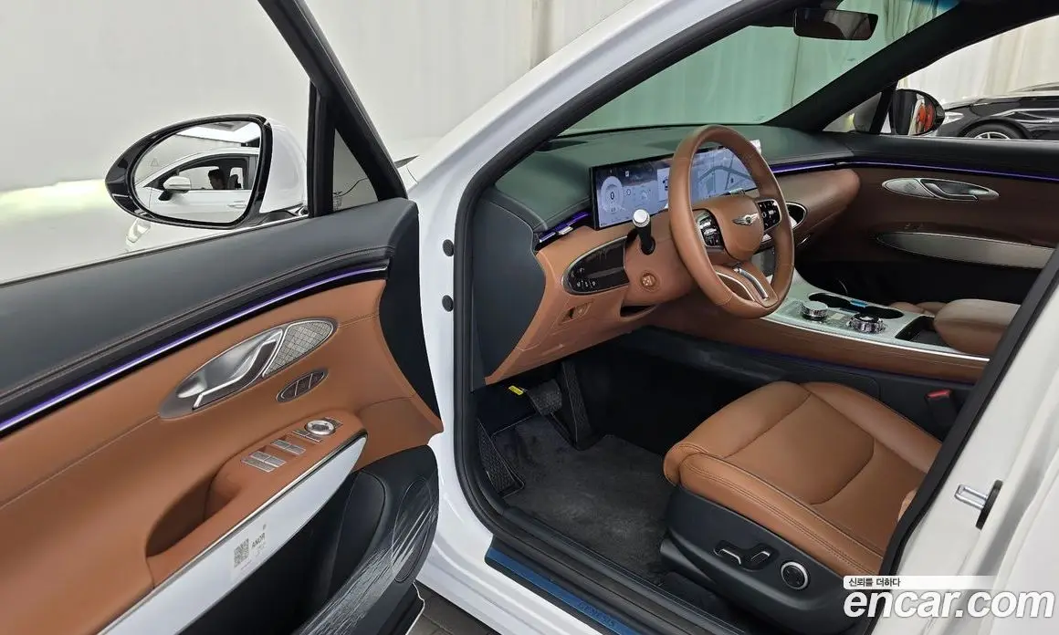 Genesis GV70 2025 2.5 автомат (гидро), фото 10 Genesis GV70 2025 2.5 автомат (гидро), фото 10