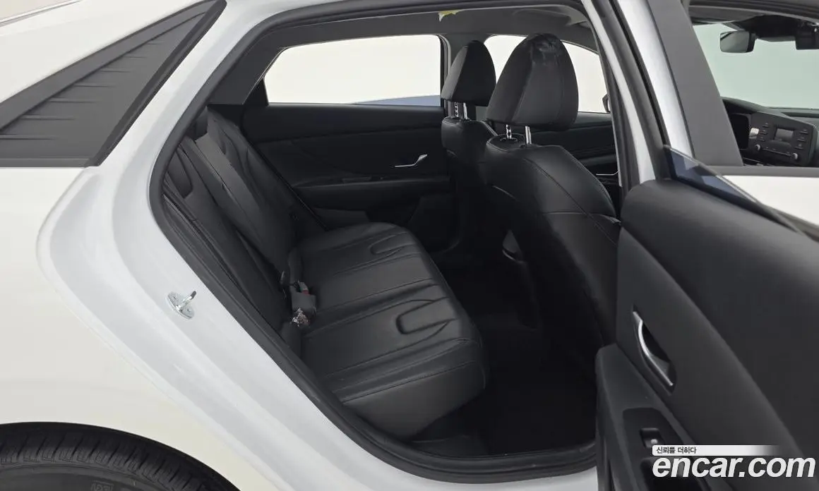 Hyundai Avante 2023 1.6 автомат (гидро), фото 11 Hyundai Avante 2023 1.6 автомат (гидро), фото 11