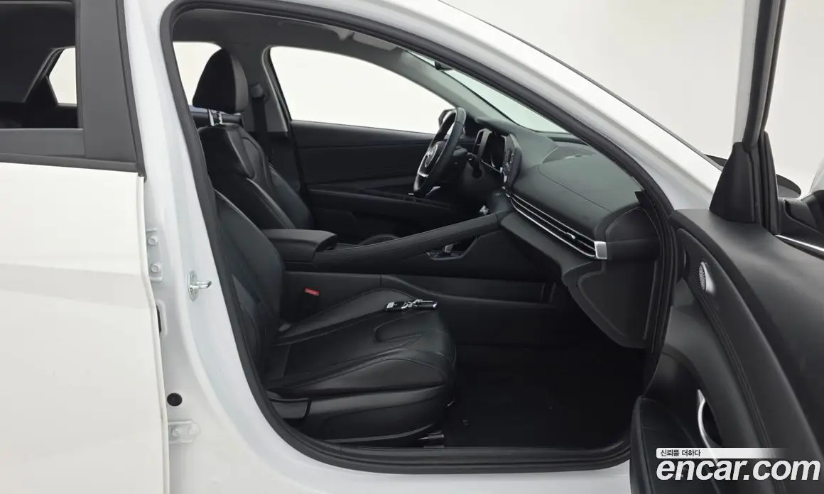 Hyundai Avante 2023 1.6 автомат (гидро), фото 12 Hyundai Avante 2023 1.6 автомат (гидро), фото 12