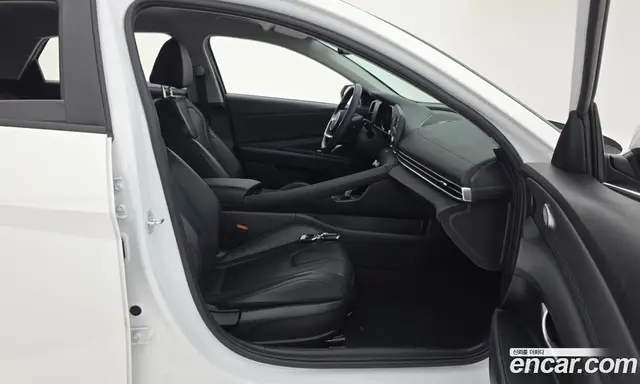 Hyundai Avante 2023 1.6 автомат (гидро), миниатюра 12