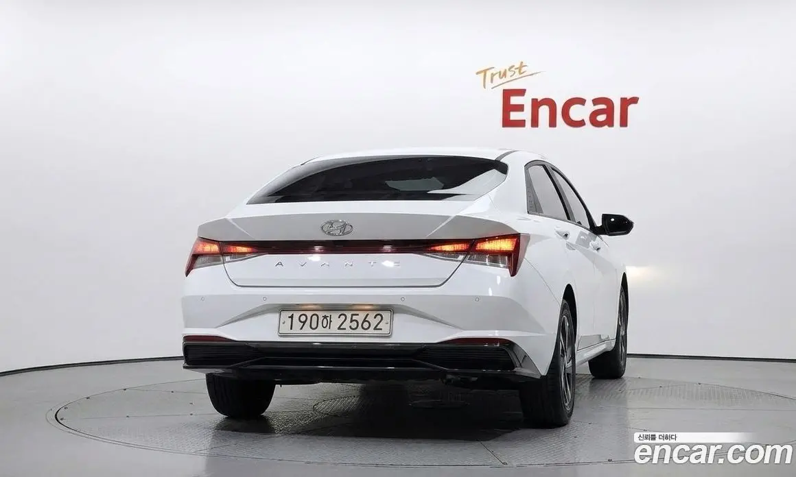 Hyundai Avante 2023 1.6 автомат (гидро), фото 4 Hyundai Avante 2023 1.6 автомат (гидро), фото 4