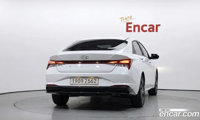 Hyundai Avante 2023 1.6 автомат (гидро), миниатюра 4 Hyundai Avante 2023 1.6 автомат (гидро), миниатюра 4