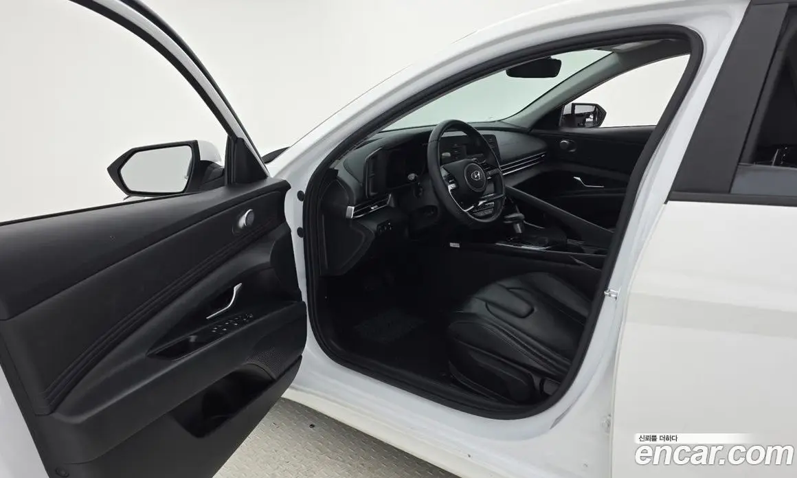 Hyundai Avante 2023 1.6 автомат (гидро), фото 10 Hyundai Avante 2023 1.6 автомат (гидро), фото 10