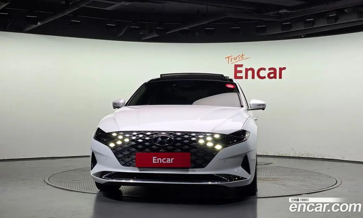 Hyundai Grandeur 2022 2.4 автомат (гидро), фото 3 Hyundai Grandeur 2022 2.4 автомат (гидро), фото 3