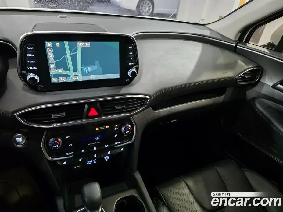 Hyundai Santa Fe 2019 2.0 автомат (гидро), фото 11 Hyundai Santa Fe 2019 2.0 автомат (гидро), фото 11