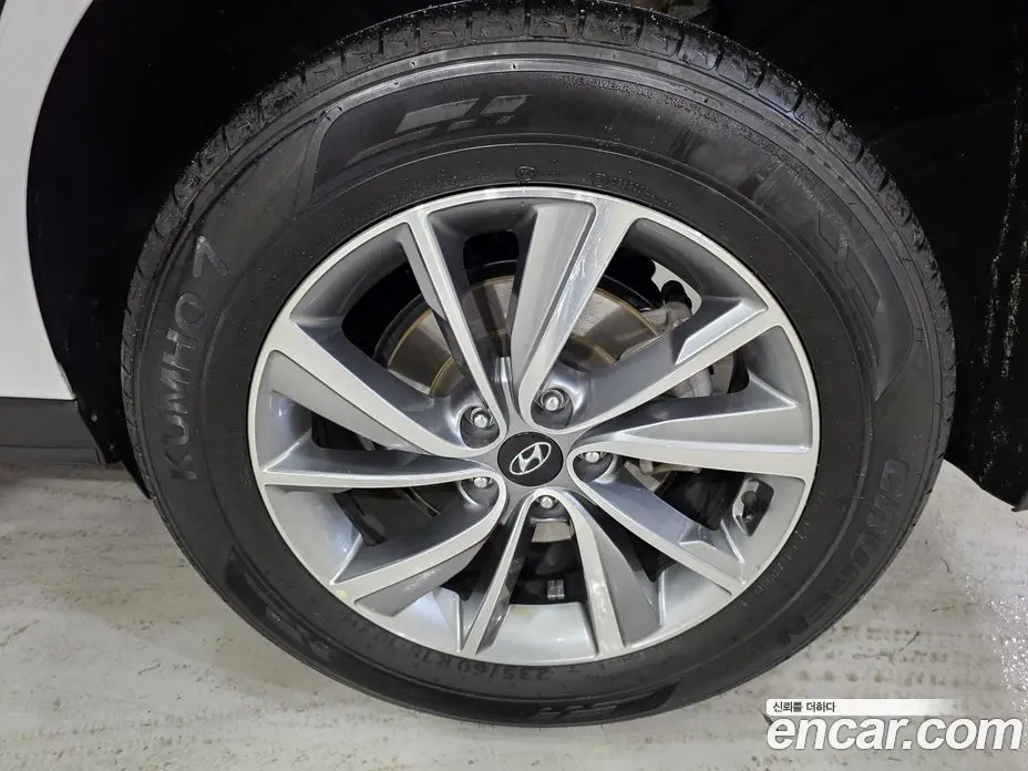 Hyundai Santa Fe 2019 2.0 автомат (гидро), фото 20 Hyundai Santa Fe 2019 2.0 автомат (гидро), фото 20