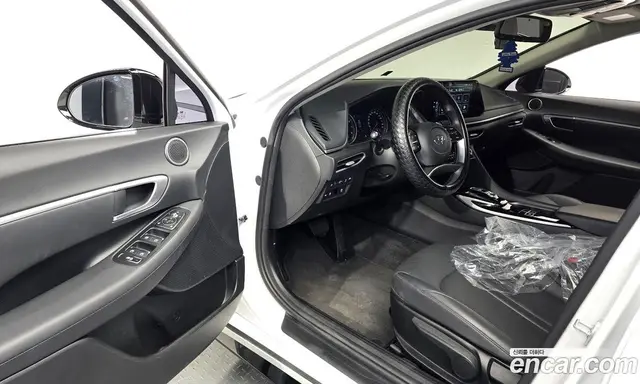 Hyundai Sonata 2020 1.6 автомат (гидро), миниатюра 10 Hyundai Sonata 2020 1.6 автомат (гидро), миниатюра 10