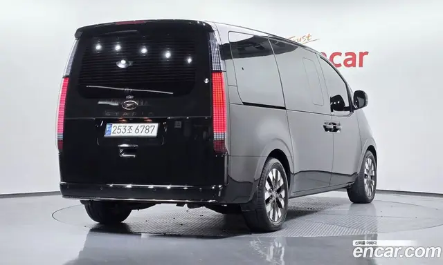 Hyundai Staria 2021 2.2 автомат (гидро), миниатюра 2