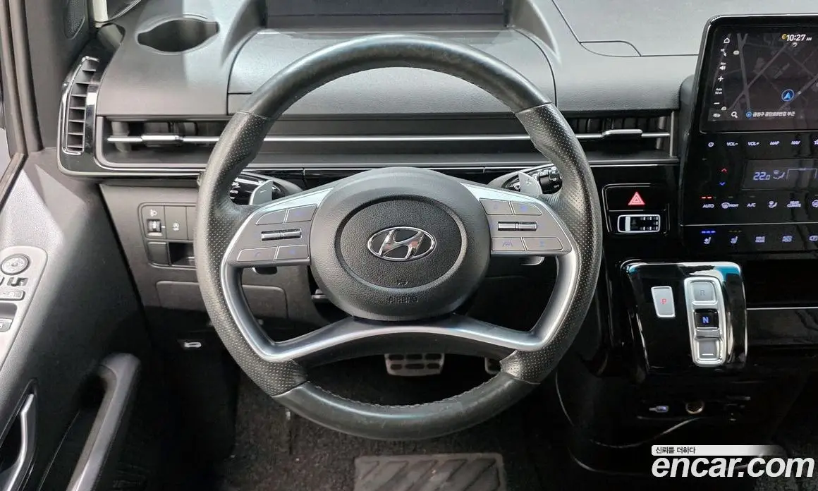 Hyundai Staria 2021 2.2 автомат (гидро), фото 13