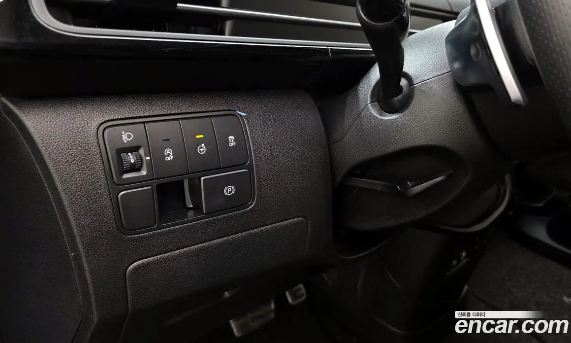 Hyundai Staria 2021 2.2 автомат (гидро), фото 17