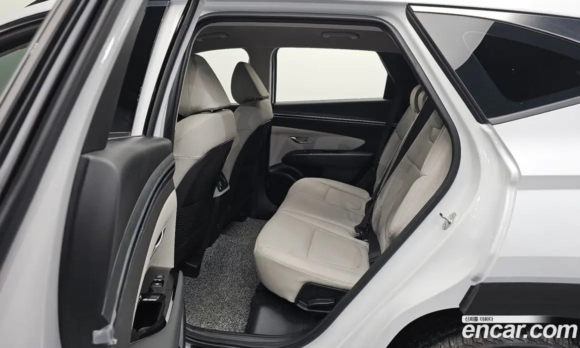 Hyundai Tucson 2023 1.6 автомат (гидро), фото 11