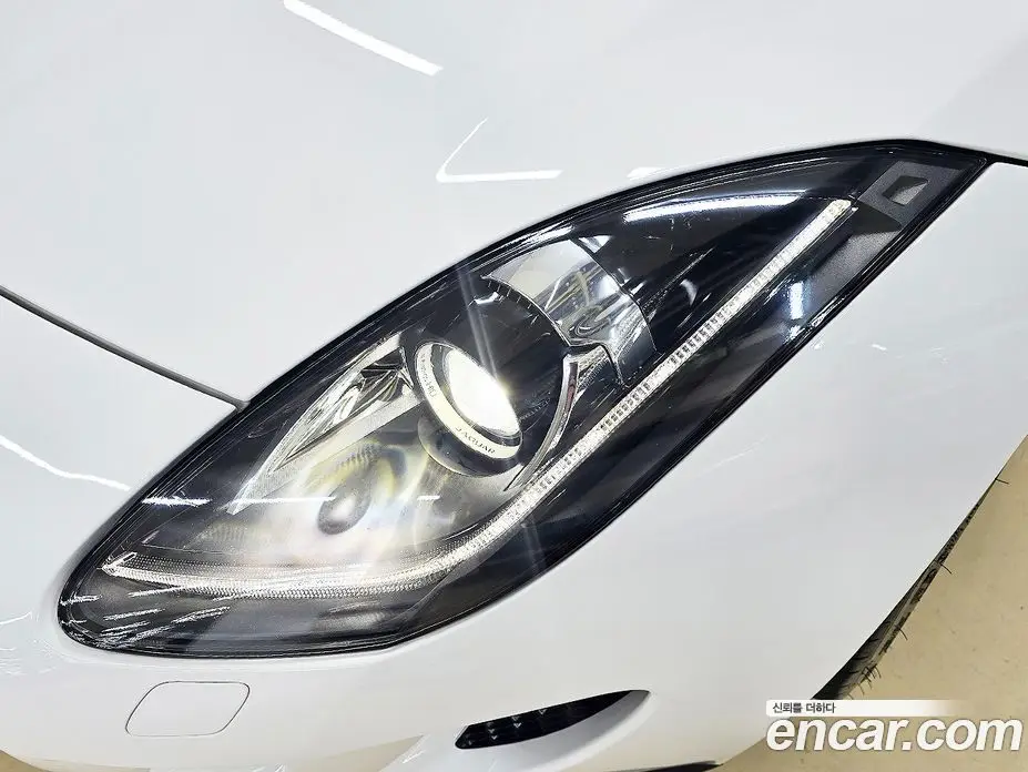 Jaguar F-Type 2015 3.0 автомат (гидро), фото 2 Jaguar F-Type 2015 3.0 автомат (гидро), фото 2