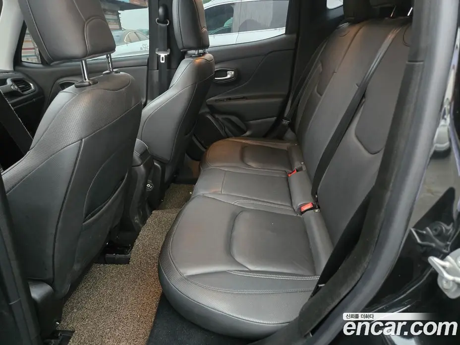 Jeep Renegade 2021 2.4 автомат (гидро), фото 17 Jeep Renegade 2021 2.4 автомат (гидро), фото 17