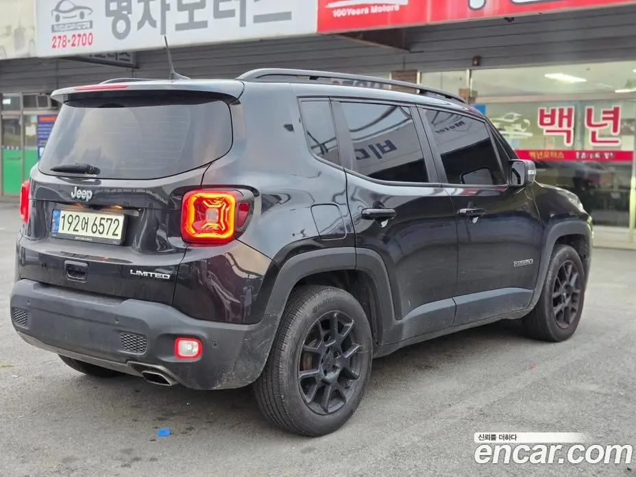 Jeep Renegade 2021 2.4 автомат (гидро), фото 3 Jeep Renegade 2021 2.4 автомат (гидро), фото 3