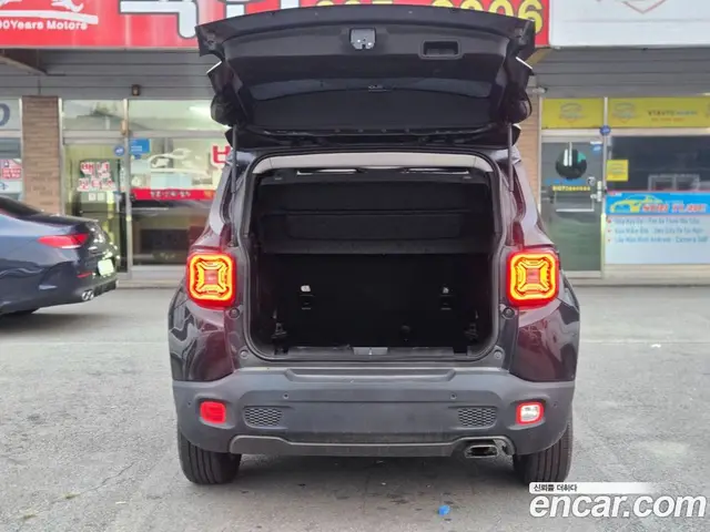 Jeep Renegade 2021 2.4 автомат (гидро), миниатюра 5 Jeep Renegade 2021 2.4 автомат (гидро), миниатюра 5